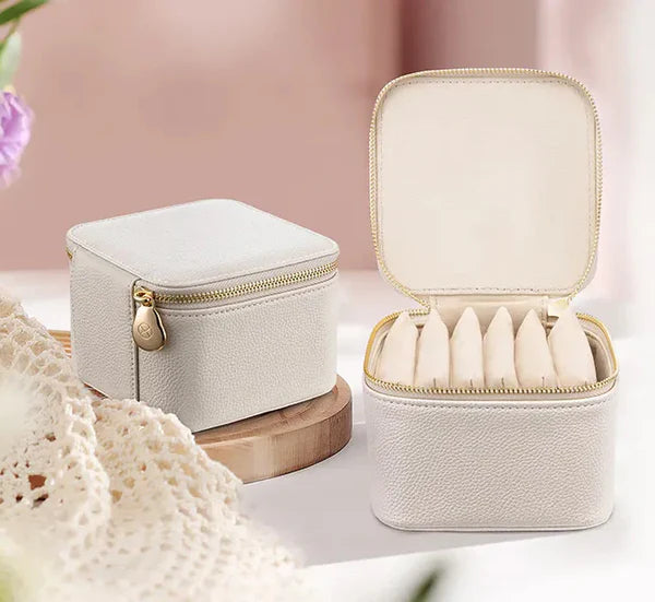 Travel Jewellery Organizer with 6 Zipper Pouches | Lifevy
